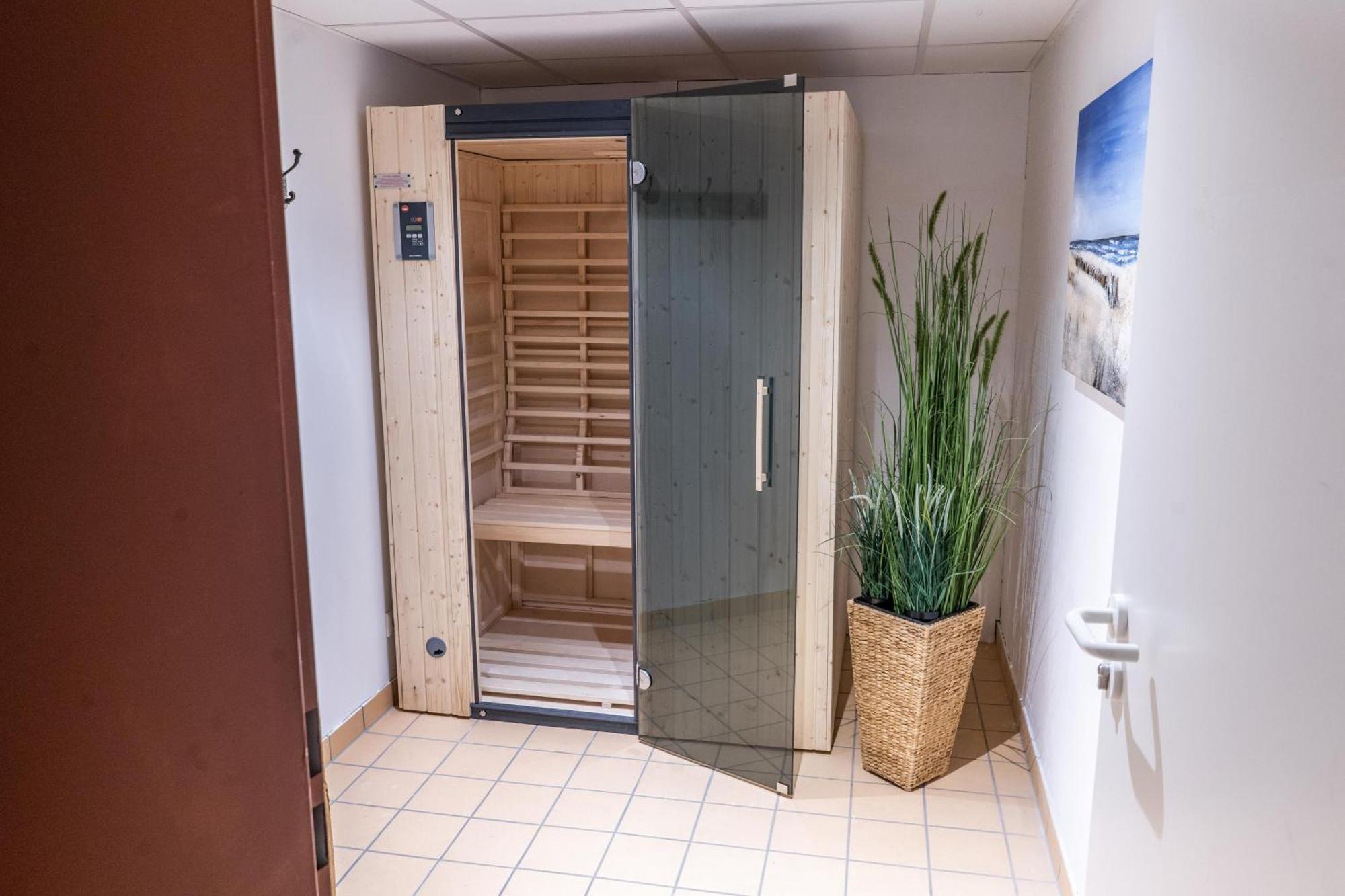 Urlaub Mit Ostseeblick, Schwimmbad, Sauna & Direkte Strandlage Kronsgaard Eksteriør billede